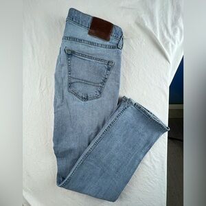 Hollister Light Blue Mid Rise Classic Straight Epic Flex Jeans